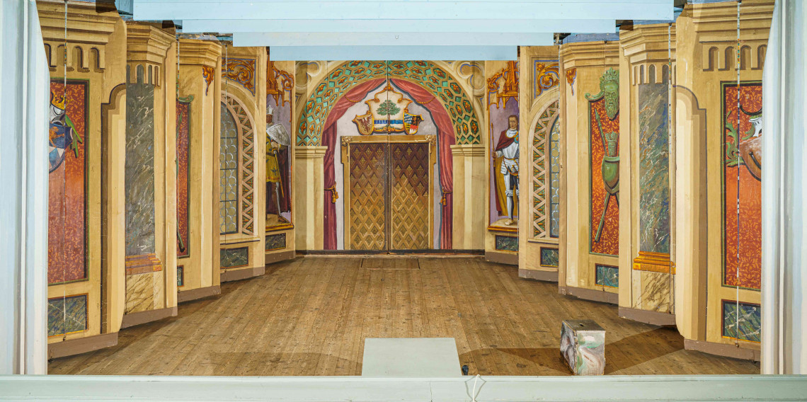 Frontal perspective of the empty rotable stage in position of the historical knights hall in color.